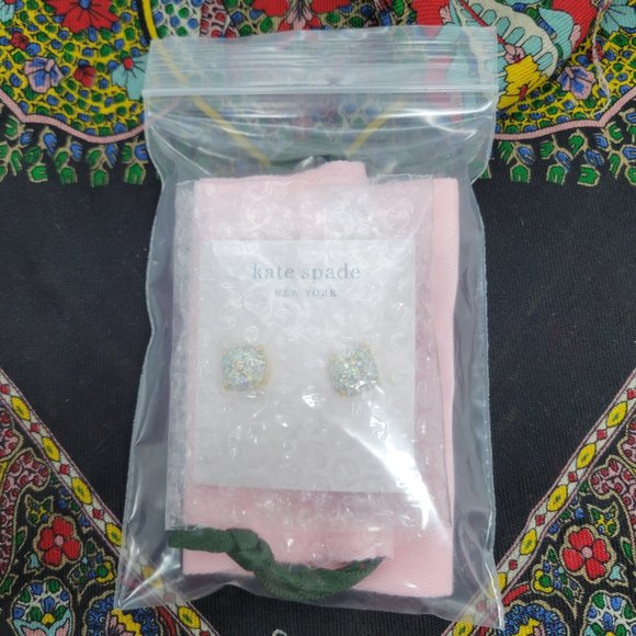 kate spade Mini Opal Glitter Studs NWT - Picture 4 of 5